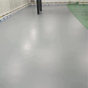 Revêtement de sol en époxy couleur grise, sol en béton industriel, finition lisse, application au rouleau - Product Image 1