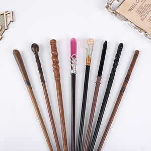 Bacchette Magiche Universal Studios all'Ingrosso - Accessori in Metallo e Resina per Feste <span class=keywords><strong>di</strong></span> Halloween, Ispirati a Hermione, Dumbledore e Voldemort - Product Image 2