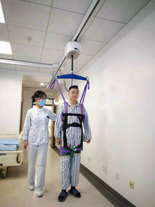 Lève-personne électrique à fixation au plafond Sky Track 300 pour aider les patients hémiplégiques dans la rééducation à la marche - Product Image 3