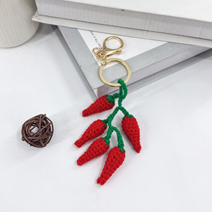 Chaveiro de crochê de pimenta vermelha feito à mão fio de algodão fofo pingente de bolsa enfeite de carro presente - Product Image 4