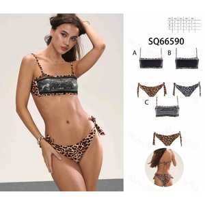 Set Bikini HDJ con Stampa Leopardata, Top con Paillettes e Slip con Laccetti Laterali, Taglie 42 44 46 48, Colori Assortiti - Product Image 1