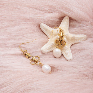 ต่างหูมุกน้ำจืด 18K สแตนเลสสตีล ดีไซน์ทรงเรขาคณิต ใส่ได้ทุกวัน - Product Image 4