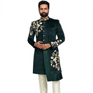 Pantalón de sherwani para novio, estilo elegante, en verde botella, adornado con bordado Zari dorado, trabajo Dabka y cristales. - Product Image 3