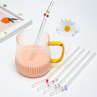 Ensemble de pailles en verre borosilicate coloré cerise avec capuchons assortis, réutilisables, compatibles lave-vaisselle et micro-ondes, lot de 6 pièces pour
