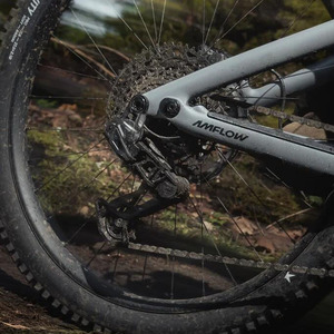 Bicicleta Eléctrica de Montaña Amflow PR con Suspensión Completa, Motor Avinox de Transmisión Media, Largo Alcance, Todoterreno, para <span class=keywords><strong>Enduro</strong></span> - Product Image 3