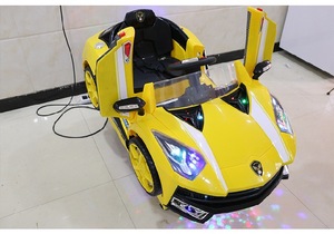 Venta Especial: Auto de Juguete Eléctrico para Niños, Operado con Monedas, con Sonido, Luces Coloridas y Reproductor MP3 - Product Image 4