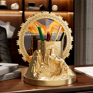 Porte-stylo Cheval de Succès avec Peinture à Sable Flottant, Décoration de Bureau Dorée, Cadeau de Pendaison de Crémaillère - Product Image 3
