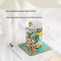 Ensemble de tasses en porcelaine fine avec un magnifique motif floral, parfait pour le thé de l'après-midi, compatible micro-ondes et lave-vaisselle