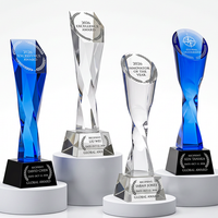 Trophée en cristal torsadé haut de gamme et exquis, grande surface de gravure, pour cérémonie annuelle, récompense de reconnaissance des employés