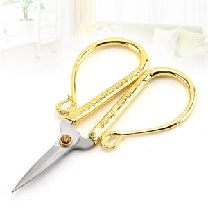 กรรไกรเมฆมงคลสีทอง ขนาด 4.8 นิ้ว ขนาดเล็ก สำหรับใช้ในบ้าน สำนักงาน เครื่องมือตัดงานฝีมือ - Product Image 2