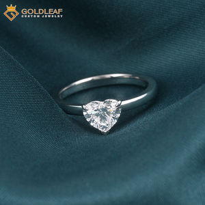 Bague de fiançailles personnalisée délicate en or blanc 14 carats plaqué or, diamant de laboratoire certifié IGI, taille cœur, couleur D, 1 carat, tendance - Product Image 2