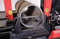 Scie à ruban semi-automatique de haute précision certifiée CE avec moteur de 4,0 kW et contrôle PLC pour la découpe de métaux en usine