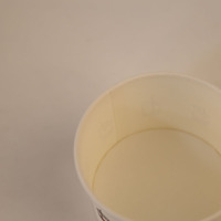 Gobelet en papier kraft à paroi unique avec logo personnalisé Récipients de crème glacée biodégradables et imperméables pour soupe au yaourt avec couche de peinture à usage unique
