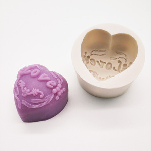 Heart-Shaped Silicone <b>Molds</b> For <b>Candles</b> Soap Cake Decor Valentine'S Day DIY Crafting <b>Mold</b> Set Transparent White - Product Image 5