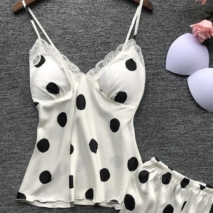 China Factory Low Mature Sexy Lace Lingerie Ropa de dormir Pijama de seda real para mujer - Product Image 1