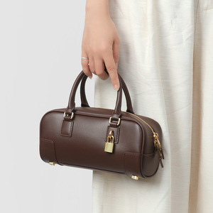 Sac bowling pour femme en cuir véritable, design <span class=keywords><strong>de</strong></span> niche, vintage, avec fermeture éclair et boucle <span class=keywords><strong>de</strong></span> verrouillage, bandoulière unique, Nouveauté 2026 - Product Image 2