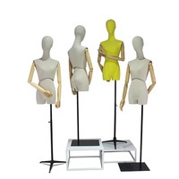 Mannequin Torse Féminin Moderne Réglable, Forme de Robe Colorée, Mannequin Demi-Corps Recouvert de Tissu avec Support Métallique pour Présentation de Vêtements