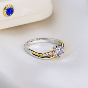 Anillo de Compromiso de Diamantes Cultivados en Laboratorio para Mujer, Forma Redonda, Oro de 18K, Messi Jewelry MSR-1750 - Product Image 5