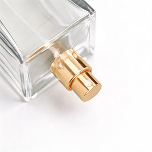 Flacons de parfum carrés transparents à paroi épaisse anti-fuite avec bouchons noirs 50ml 100ml pour le stockage de parfums Luxe Vente en gros Unique - Product Image 3