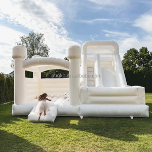 Castello Gonfiabile Bianco per Matrimoni con Piscina di Palline e Scivolo d'Acqua Gonfiabile - Product Image 4