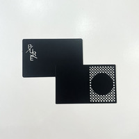 Échantillon gratuit Cartes métalliques intelligentes NFC Noir mat 215/216 Carte de visite virtuelle NFC en métal avec logo