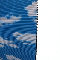 Tela de Cortina Opaca 100% Impermeable con Diseño de Nubes Blancas sobre Cielo Azul, Tipo Panal, No Tejida