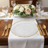 Premium-Qualität 13-Zoll Luxus PP Kunststoff Transparenter Hochzeitsteller mit Anpassbarem Muster Langlebig Wiederverwendbar für Hochzeit Geburtstag
