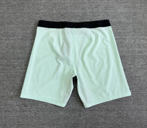 Shorts de sport pour homme à séchage rapide, gris uni, taille élastique, mi-longueur, en nylon et élasthanne tricoté, shorts de boxe, boardshorts - Product Image 2
