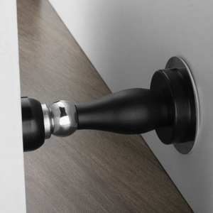 Butée de porte Ying Sheng en acier inoxydable, aimant puissant, silencieuse pour salle de bain, design moderne et simple - Product Image 1