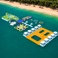 Plateforme de loisirs gonflable flottante et aire de jeux aquatique pour complexe hôtelier, location sur lac et projets personnalisés