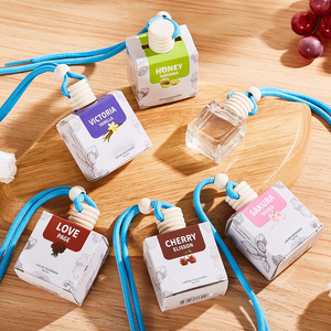 2025ใหม่น้ำหอมปรับอากาศแบบกำหนดเองสำหรับเป็นของขวัญของเหลวในรถยนต์กระดาษพิมพ์ลายดีไซน์เนอร์กลิ่นติดทนนาน - Product Image 1