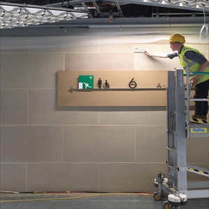 Yard Technologies Innovative Indoor Pole LED Wayfinding System Consultant directionnel de route d'urgence environnementale pour voitures voiture - Product Image 5