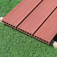 Wasserdichte WPC-Bodenbeläge für den Außenbereich Holz-Kunststoff-Verbundplatten mit 3D-geprägter Holzmaserung