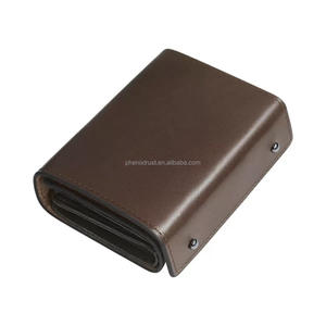 Marca de cuero curtido de lujo Gran capacidad Etiqueta privada Caja plegable Cartera de cuero <span class=keywords><strong>para</strong></span> hombres Original - Product Image 4