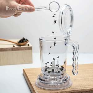 Jarra de Tritán de 410 ml con Tapa Plana Gris Ahumado y Logotipo Personalizado para Tiendas de Té Especializado, Infusor de Té de Hojas Sueltas por Gravedad, Gotero Inteligente - Product Image 2