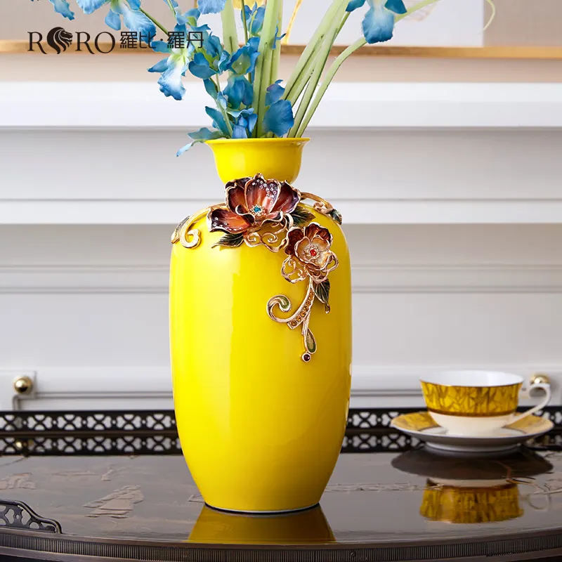 Dekorasi rumah RORO vas kaca berwarna lukisan enamel kuning tinggi dekorasi meja mewah modern untuk hotel rumah restoran