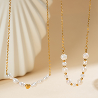 Collar de Perlas con Cadena Figaro Dorada, Once Perlas Redondas Graduadas, Perla Central Más Grande, Cadena de Cuerda Trenzada Ajustable, Joyería para Mujer