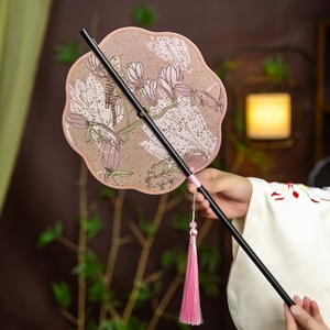 Éventail chinois classique, éventail rétractable, éventail vintage en brocart pour mariage, cadeau de demoiselle d'honneur, décoration intérieure - Product Image 4