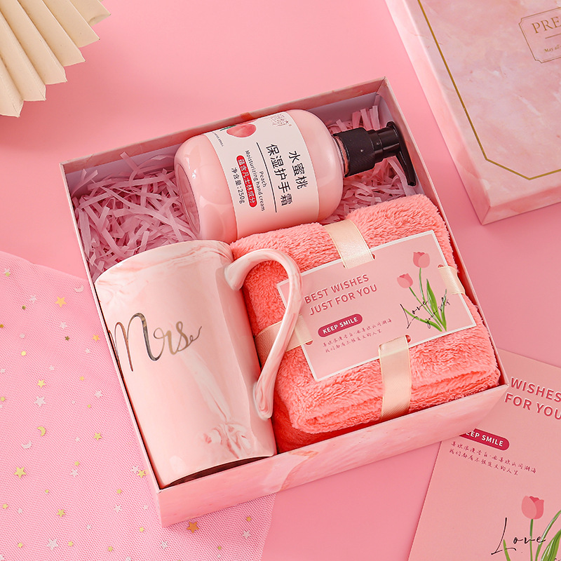 [Pink] ceramic cup + soap + towel