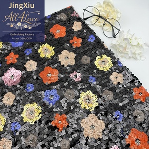 Tissu en dentelle brodée de sequins et de perles multicolores de luxe pour robe de mariée africaine - Product Image 4
