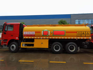 Camion-citerne à huile Shanman 8X4 25m3, camion-citerne à carburant, prix bas, bonnes ventes, Chine - Product Image 3