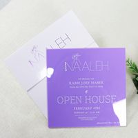 Faire-part de mariage spécial en acrylique violet avec texte en feuille blanche et enveloppe blanche 3D pour événement de mariage