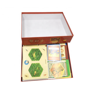 <span class=keywords><strong>Baraja</strong></span> <span class=keywords><strong>de</strong></span> póquer impresa <span class=keywords><strong>española</strong></span> <span class=keywords><strong>de</strong></span> diseño personalizado respetuoso con el medio ambiente para Set Factory-Material <span class=keywords><strong>de</strong></span> papel con logotipo Naipes Premium - Product Image 6