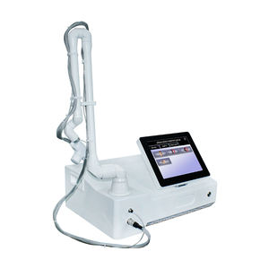 Appareil laser fractionné au CO2 de bureau pour l'élimination des cicatrices, des vergetures, le raffermissement de la peau, le traitement de l'acné, équipement de beauté corporel - Product Image 2