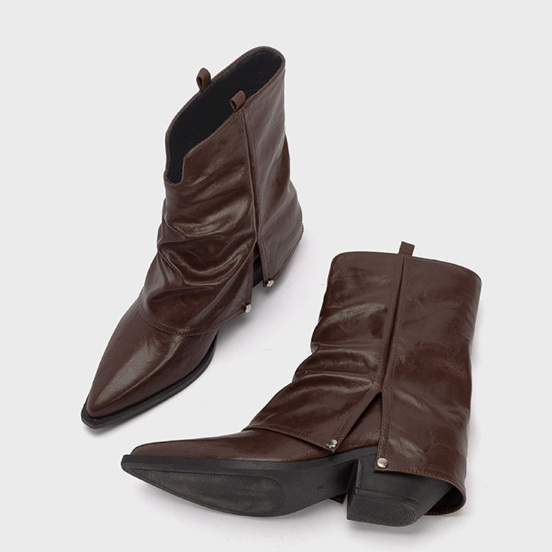 สีน้ำตาล