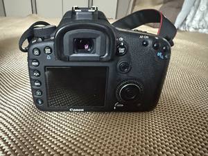 Pour <span class=keywords><strong>Canon</strong></span> EOS <span class=keywords><strong>7D</strong></span> 18.0 MP APS-C appareil photo numérique utilisé modèle Cannon - Product Image 2