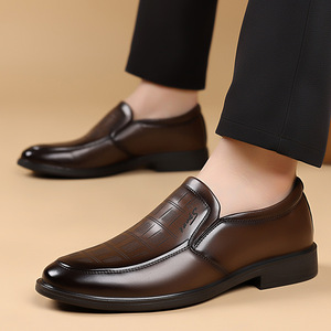 Mocasines de cuero para hombre, sin cordones, punta redonda, forro de cuero genuino, suela de goma, para todas las estaciones, zapatos casuales de negocios. - Product Image 4