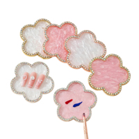 Palette de présentation pour nail art en alliage, forme fleur, bord doré, ornée de strass, pour le mélange de couleurs de vernis à ongles et la présentation des faux ongles