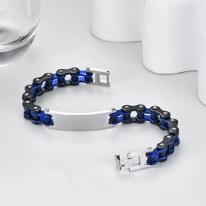 Bracelet de moto unisexe en acier titane personnalisé style hip-hop avec chaîne de vélo incurvée et nom sur mesure – Vente en gros - Product Image 3
