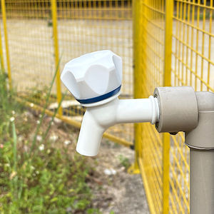 Robinet d'eau froide en plastique pour salle de bain et jardin, en PP et ABS, 1/2 pouce, fourni par l'usine YUNSU - Product Image 1